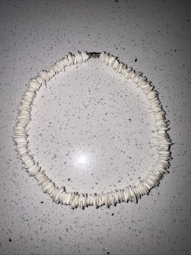 Collana vintage bianca