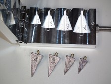 Stampo affondatore piramide