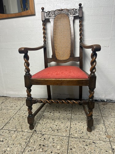 Imponente poltrona con