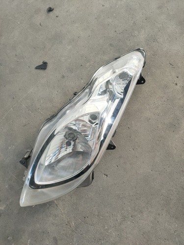 Fanale faro anteriore sinistro - anteriore,