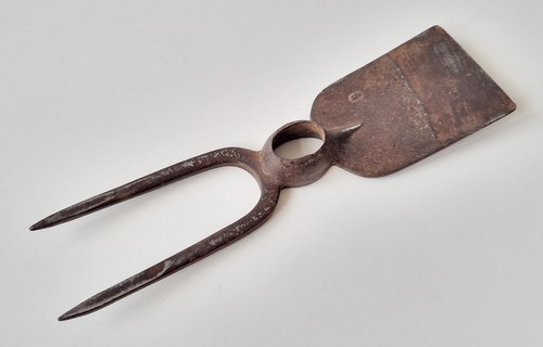 Vecchio attrezzo giardino - vecchio, da