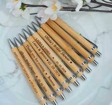 Penna a sfera  personalizzabile con logo o scritta in legno piu custodia velluto