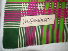 FOULARD YVES SAINT LAURENT PARIS 100% VINTAGE 60 SILK SCARF