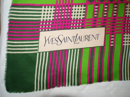 Foulard yves saint laurent - saint,