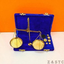 Antica bilancia della