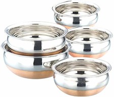 Set Di Pentole In Rame Con