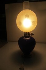 Rara lampada da tavolo vintage di vetro colorato