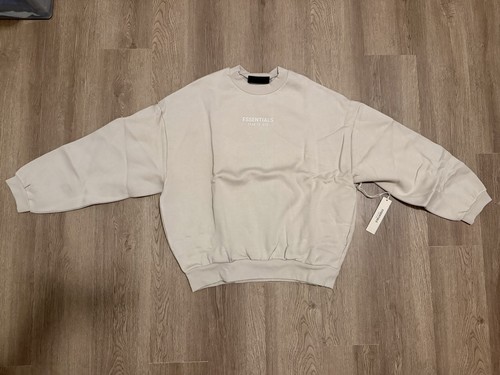 Nuovo fear god essentials - nuovo,