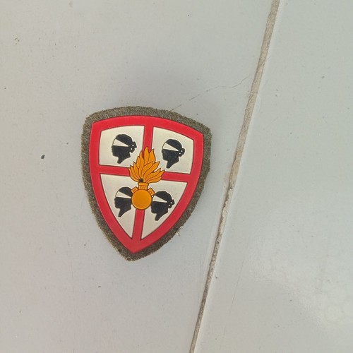 Scudetto fregio granatieri - , di