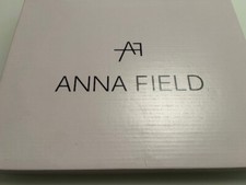 Scarpe eleganti gialle tacco alto e plateau. Spuntate, open toe.