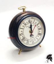 Antico orologio mensola