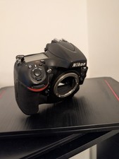 Fotocamera reflex digitale full frame Nikon D800 36,3 megapixel solo corpo 37000 otturatori