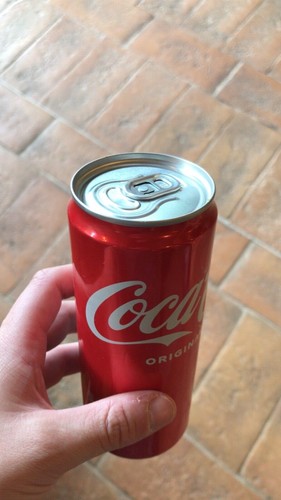 Lattina coca cola vuota chiusa - lattina, coca-cola