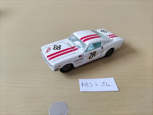 Corgi toys ford mustang - ford,