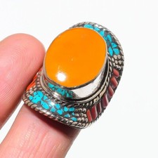Anello con pietre preziose