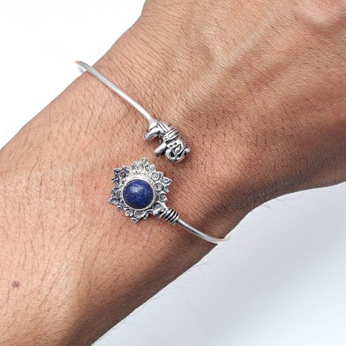 Bracciali per gioielli - fatti, a