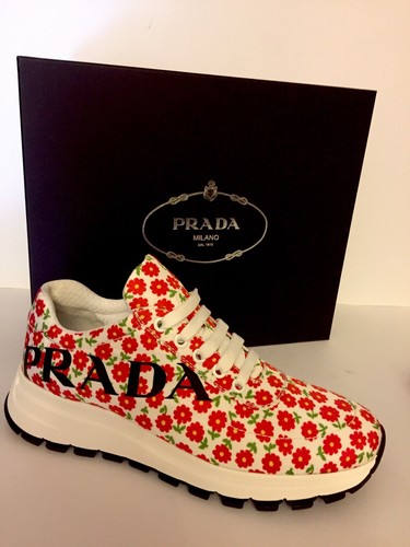 Sneakers prada taglia nuove - prada,