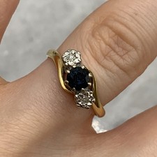 Anello Trilogy Twist Oro 18 ct