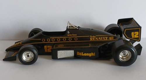 Lotus 97t burago scala 24 - lotus, 1/24