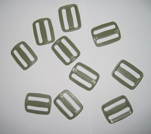 Fibbia regolabile plastica