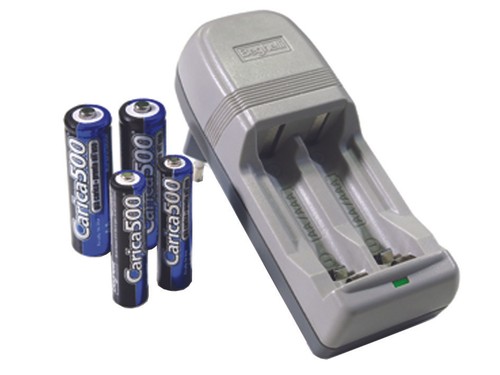 Caricatore per batterie con - caricatore,