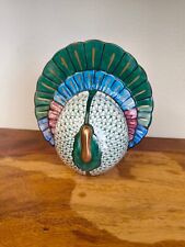 MANIFATTURA DI  IN FINE PORCELLANA  ARTISTICHA  PAVONE DIPINTO A MANO