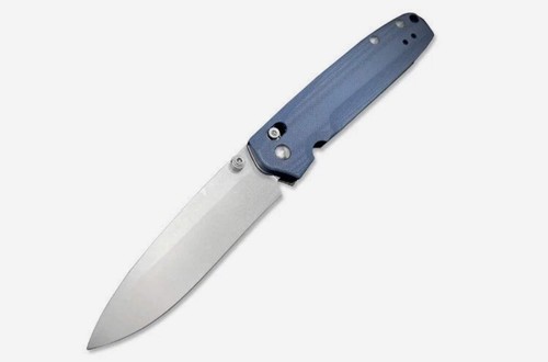 Coltello pieghevole tattico