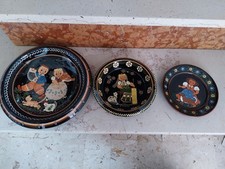 3 Piatti, Arte Popolare Svizzera Di Aebi Hasle Di Trubschachen Del 1960.