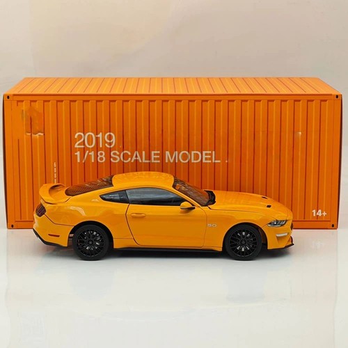 Modellino auto pressofuso - , 1/18