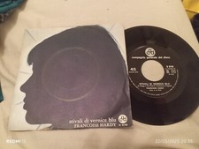 Francoise Hardy canta in