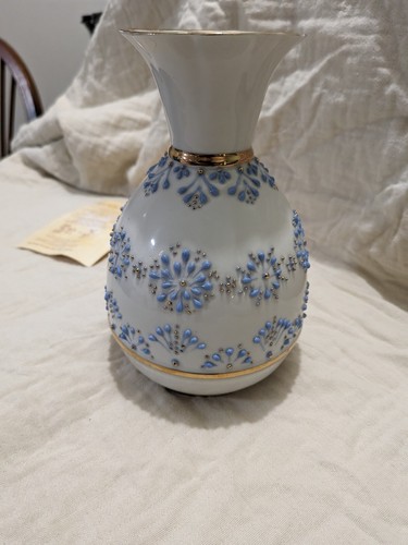 Vaso russo dipinto - , mano