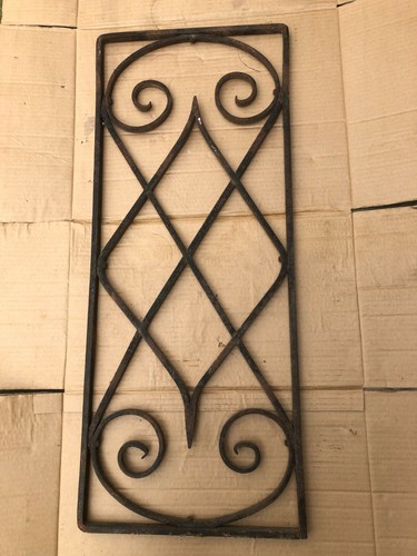 Griglia antica per porta