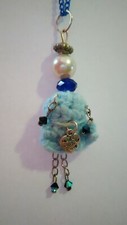 Collana Bambolina Handmade vestitino azzurro lana uncinetto - Regalo di Natale!