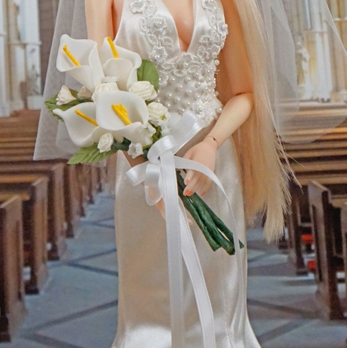 Calla lily floral arm bouquet - calla,