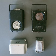 Antiche Lanterne di Segnalazione Ferrovie dello Stato F.S. e Due Posaceneri