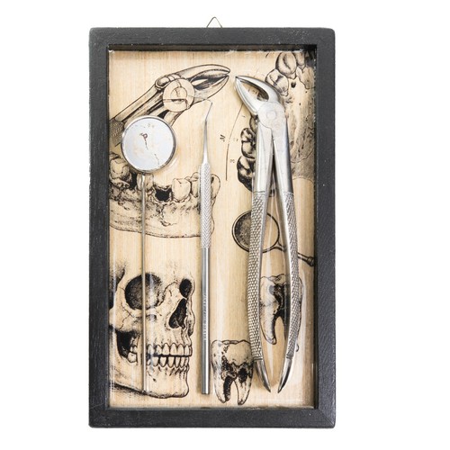 Quadro con strumenti