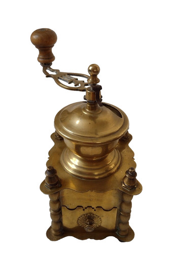 Manual coffee grinder - coffee,