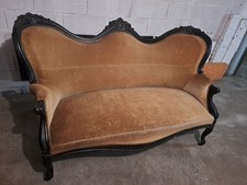 Divano Antico a Orecchioni