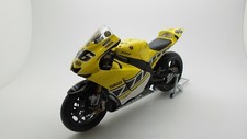 MINICHAMPS Yamaha M1 Valentino