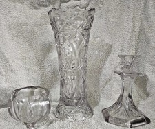 Vaso vintage in vetro pressato