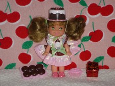 Vintage Cherry Merry Muffin ~