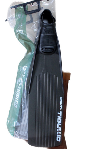 Pinne apnea sub tigullio - ,