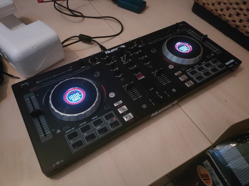 Numark mixtrack platinum - numark,