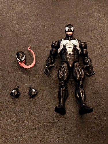 Hasbro marvel legends venom - hasbro,
