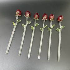 Fiori in vetro rose rosse con