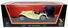 Modellino auto scala 1/18 firmato strada 92468 - 1947 MG TC Midget - crema