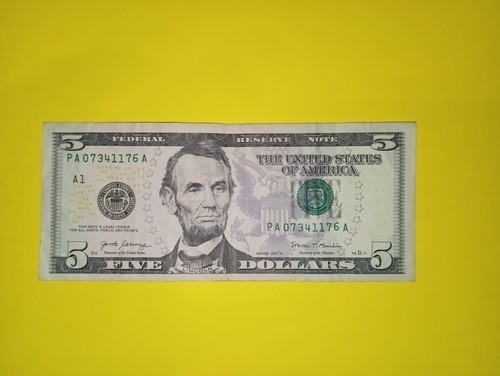 Banconota dollari usa - 5,