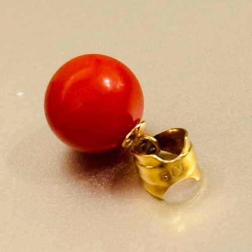 Ciondolo stile corallo rosso