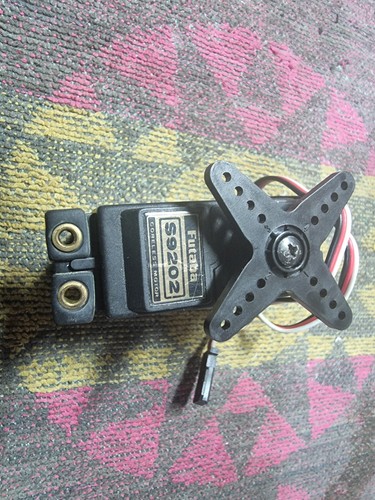 Servo coreless futaba s9202 - futaba,