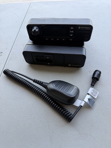 Motorola xpr5550e radio mobile - xpr5550e,